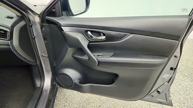 2017 Nissan Rogue AWD SV - 23028897 - 22