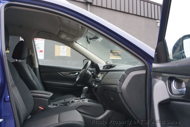 2017 Nissan Rogue AWD SV - 23007697 - 10