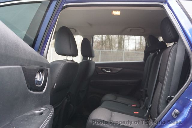 2017 Nissan Rogue AWD SV - 23007697 - 11