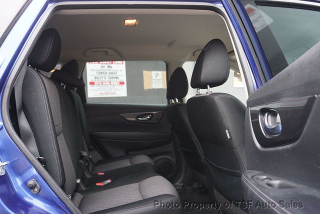 2017 Nissan Rogue AWD SV - 23007697 - 12