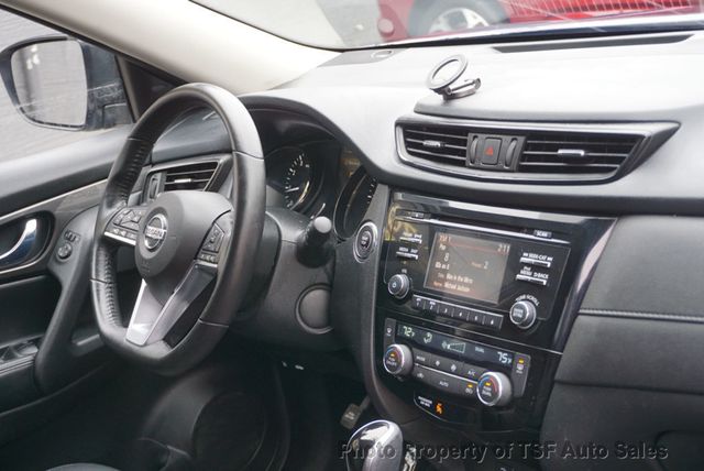 2017 Nissan Rogue AWD SV - 23007697 - 15