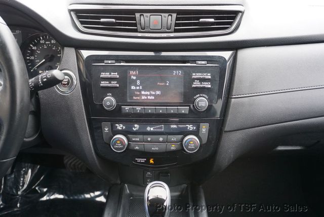 2017 Nissan Rogue AWD SV - 23007697 - 16