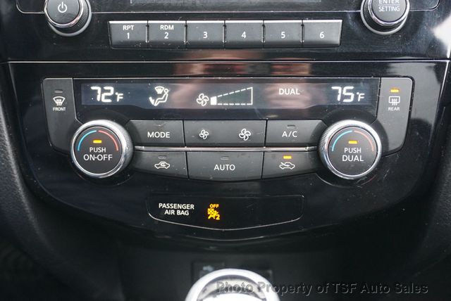 2017 Nissan Rogue AWD SV - 23007697 - 19