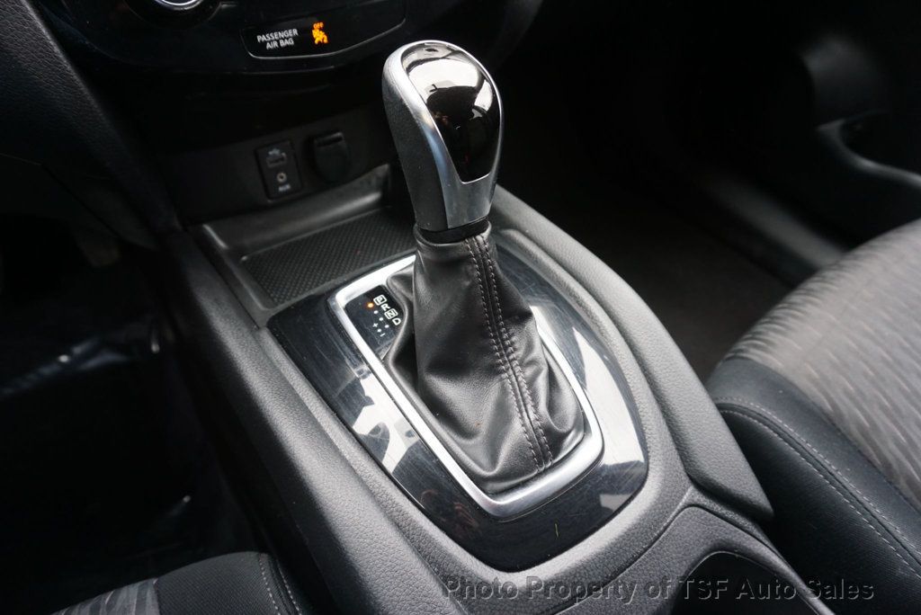 2017 Nissan Rogue AWD SV - 23007697 - 20