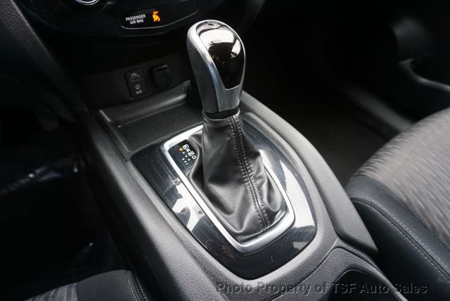 2017 Nissan Rogue AWD SV - 23007697 - 20