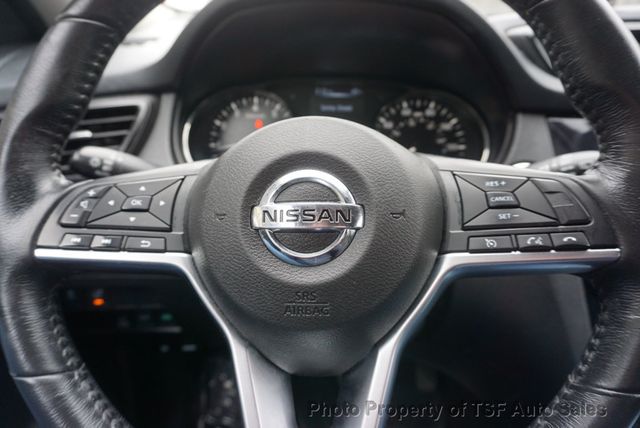 2017 Nissan Rogue AWD SV - 23007697 - 23