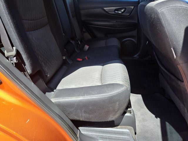 2017 Nissan Rogue FWD S - 22949392 - 11