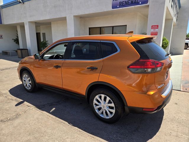 2017 Nissan Rogue FWD S - 22949392 - 2