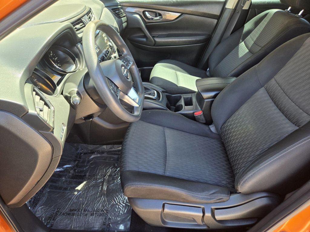 2017 Nissan Rogue FWD S - 22949392 - 6