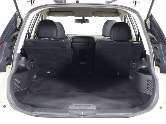 2017 Nissan Rogue FWD S - 23012080 - 15
