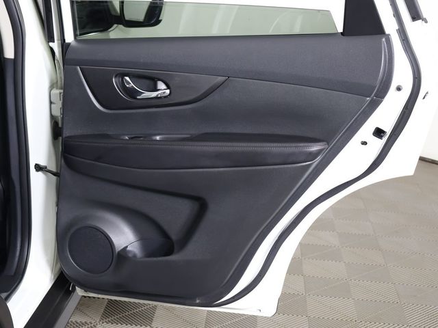 2017 Nissan Rogue FWD S - 23012080 - 21