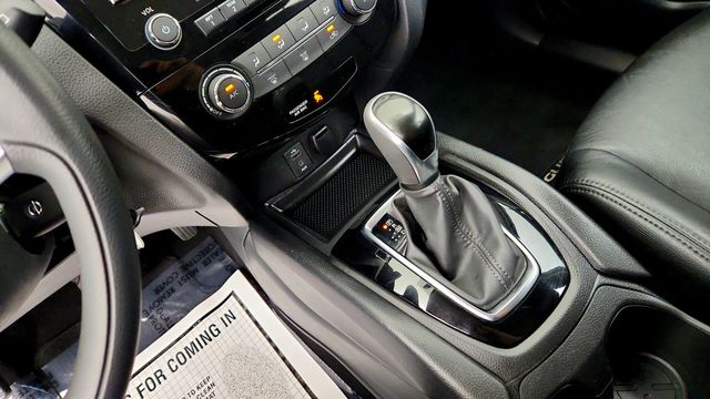 2017 Nissan Rogue FWD S - 23091262 - 15