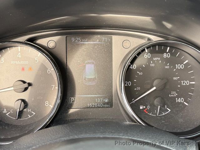 2017 Nissan Rogue FWD SV - 22928645 - 13