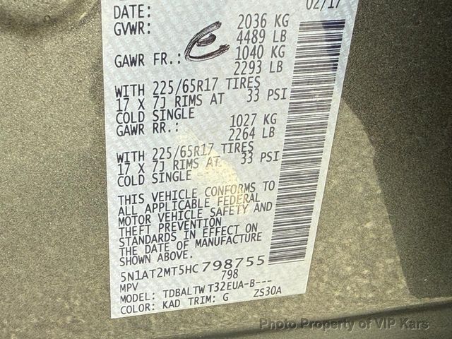 2017 Nissan Rogue FWD SV - 22928645 - 22