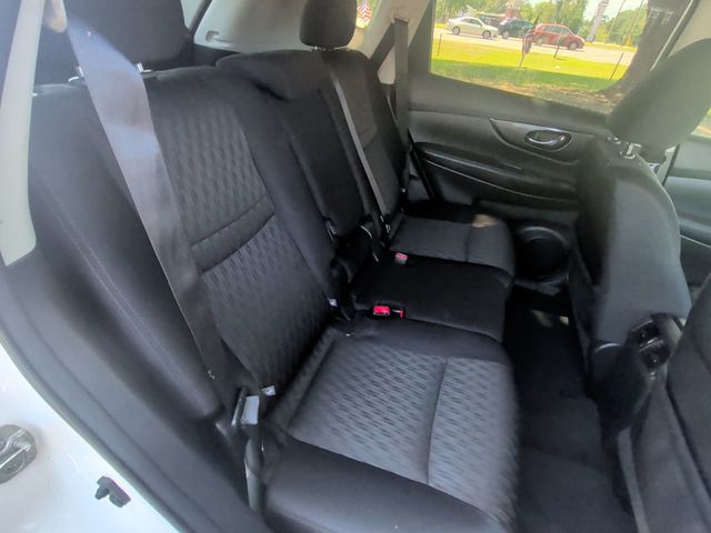 2017 Nissan Rogue S - 23027145 - 20