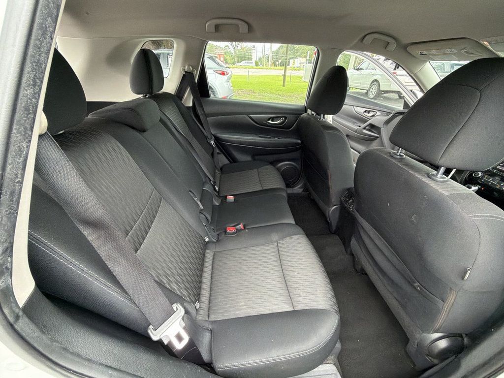 Nissan Rogue photo 21
