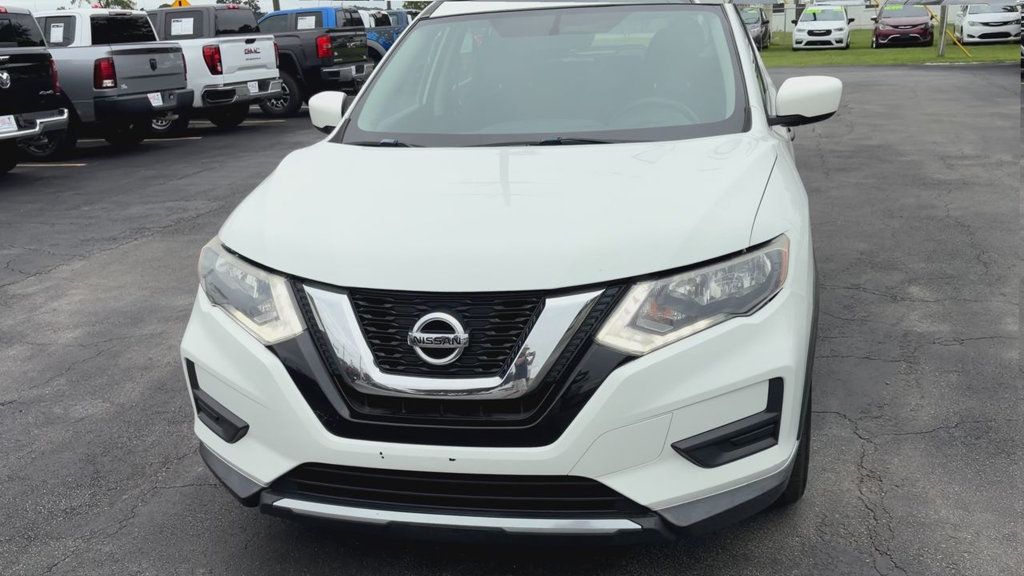 Nissan Rogue photo 3