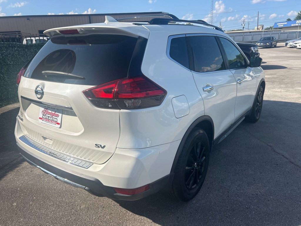 2017 Nissan Rogue S photo 3
