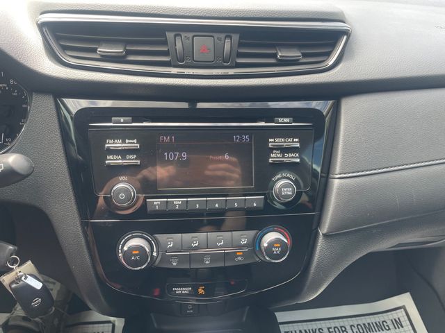 2017 NISSAN ROGUE S - 23072123 - 18