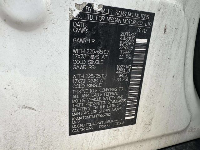 2017 Nissan Rogue S 4dr Crossover (midyear release) - 22992739 - 33