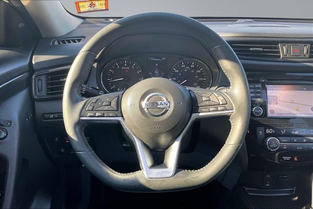 2017 Nissan Rogue SL - 23066054 - 16