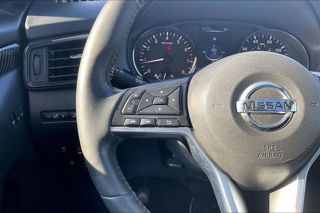 2017 Nissan Rogue SL - 23066054 - 17