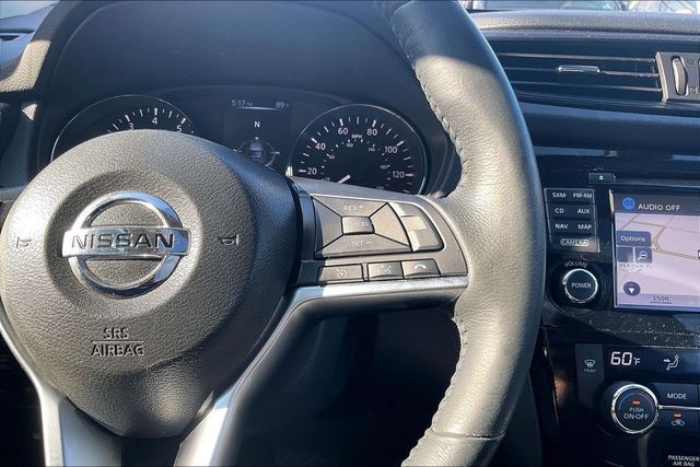 2017 Nissan Rogue SL - 23066054 - 18