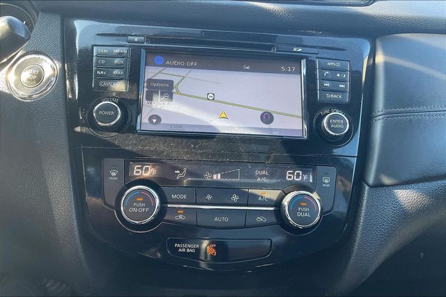 2017 Nissan Rogue SL - 23066054 - 21