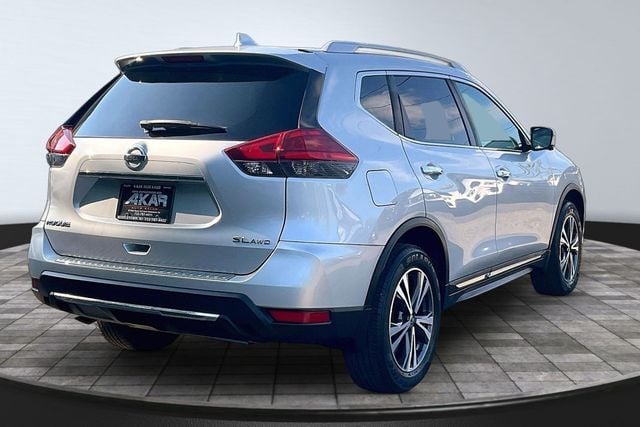 2017 Nissan Rogue SL - 23066054 - 3