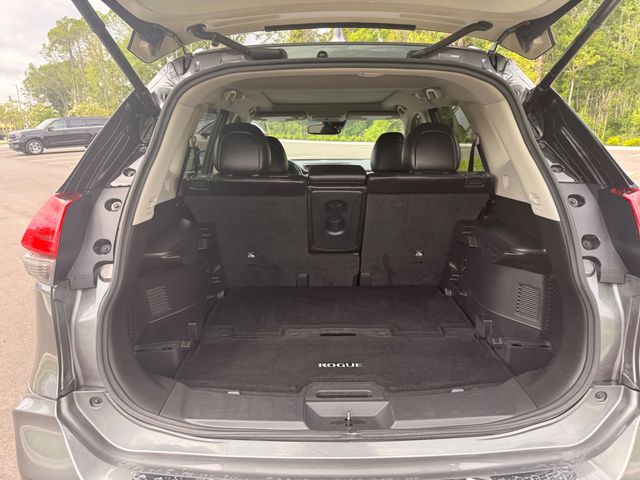 2017 Nissan Rogue SL - 23037159 - 9