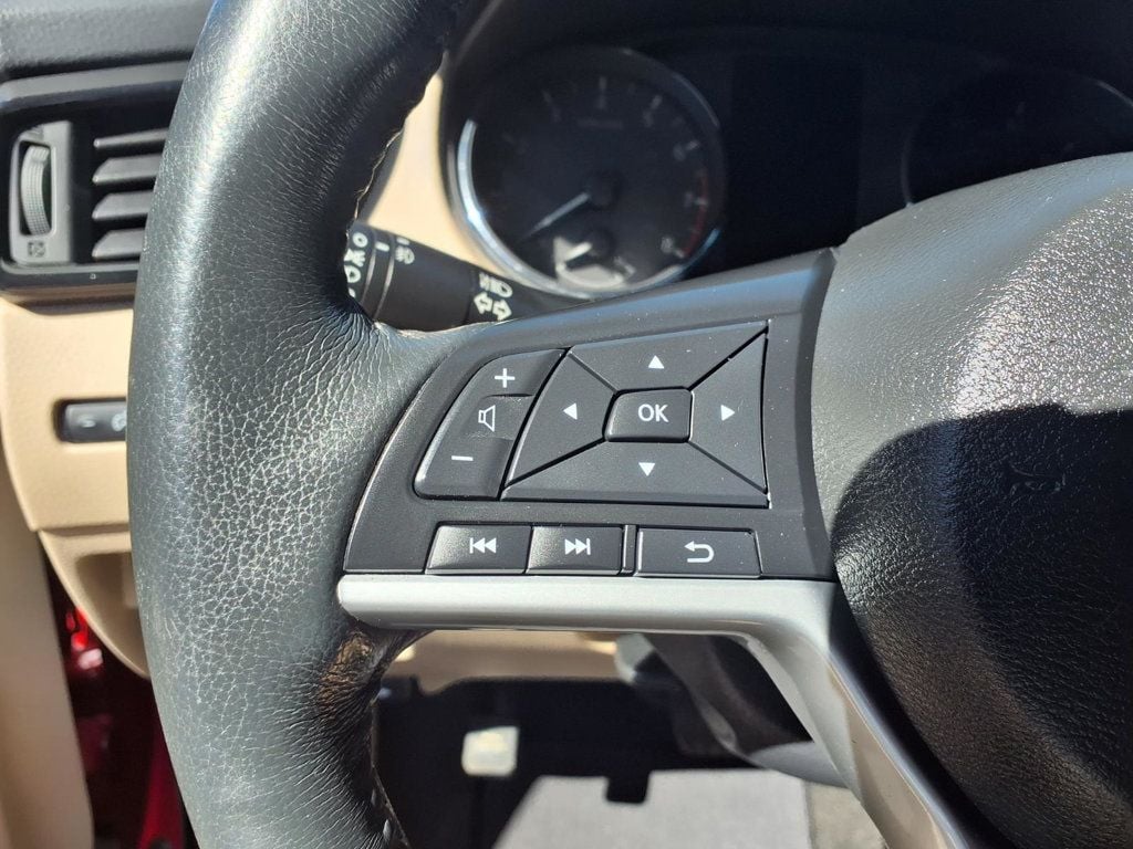Nissan Rogue photo 7