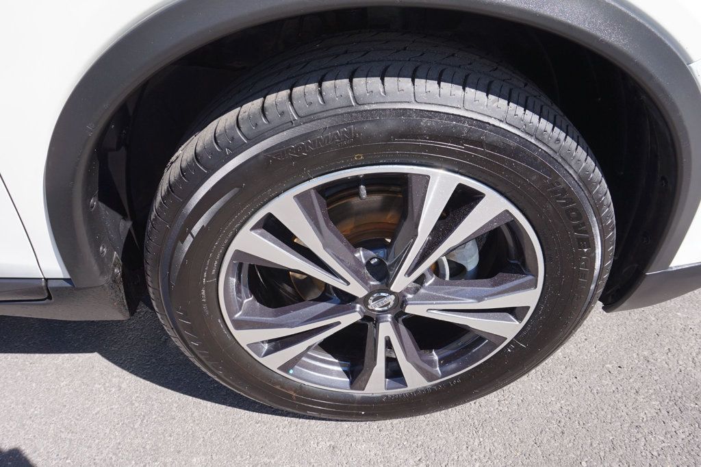 2017 Nissan Rogue SL photo 15