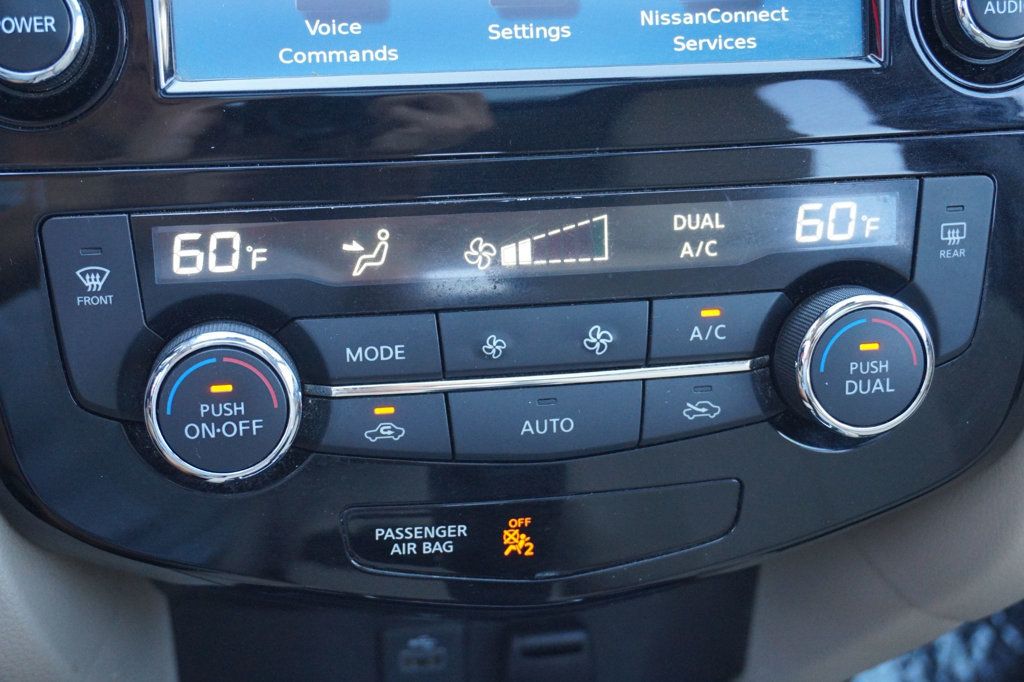 2017 Nissan Rogue SL photo 37