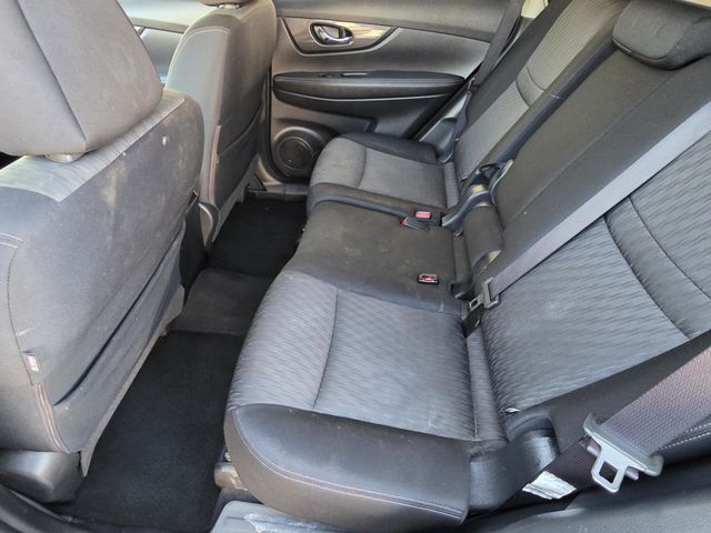 2017 Nissan Rogue SV - 23026702 - 8