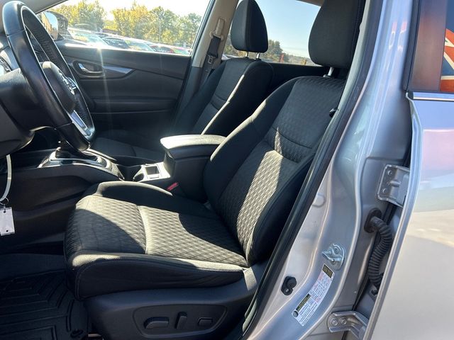 2017 Nissan Rogue SV - 22941859 - 7