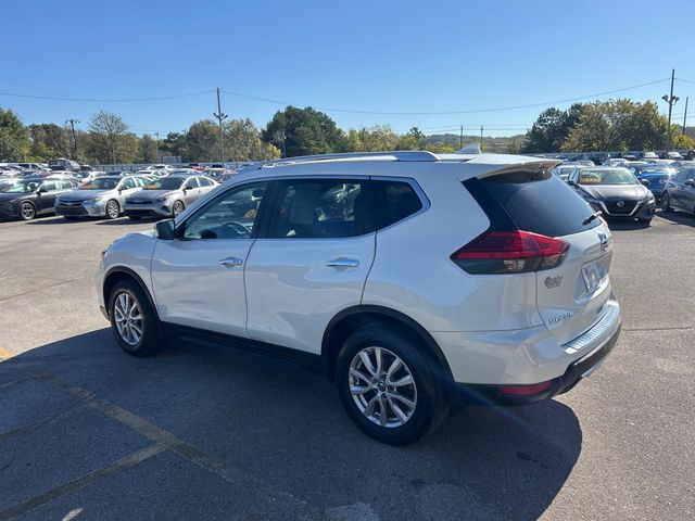2017 Nissan Rogue SV - 23098331 - 5