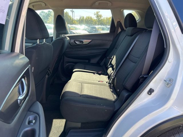 2017 Nissan Rogue SV - 23098331 - 6