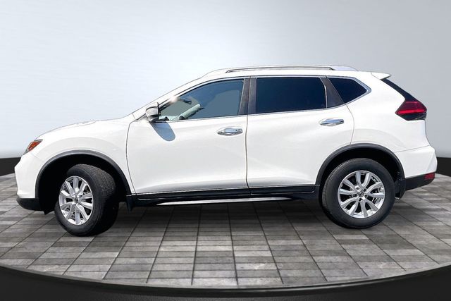 2017 Nissan Rogue SV - 23061409 - 3