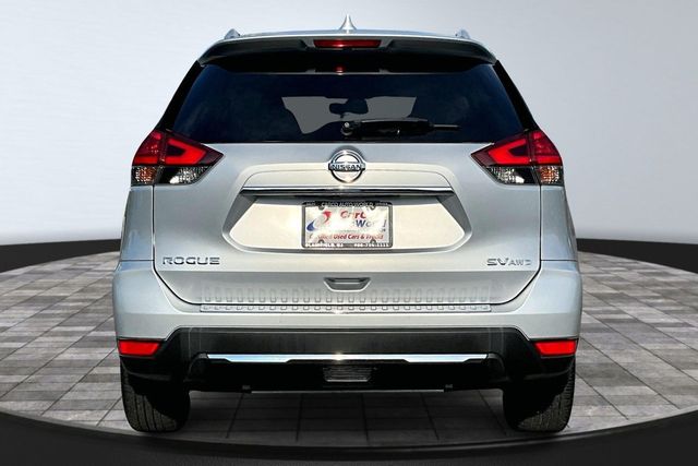 2017 Nissan Rogue SV - 23025510 - 5