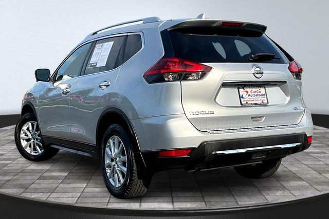 2017 Nissan Rogue SV - 23025510 - 6