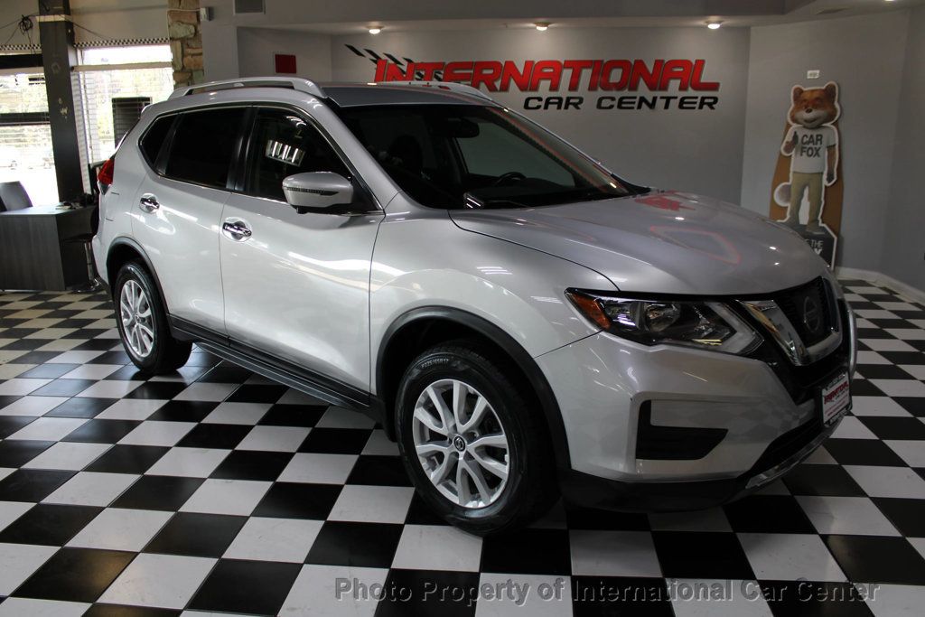 2017 Nissan Rogue SV (2017.5) Sport Utility 4D - 22927835 - 1