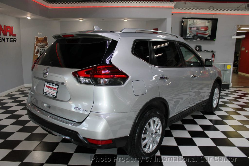 2017 Nissan Rogue SV (2017.5) Sport Utility 4D - 22927835 - 4