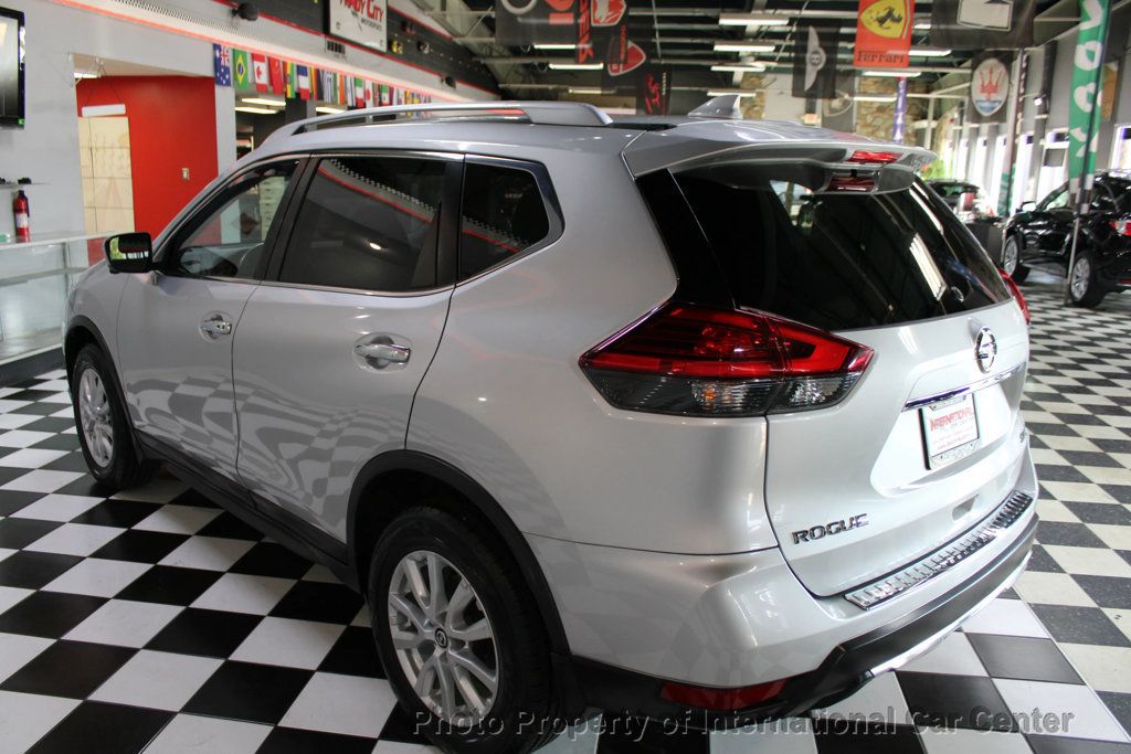 2017 Nissan Rogue SV (2017.5) Sport Utility 4D - 22927835 - 7