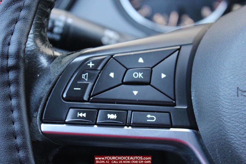 2017 Nissan Rogue SV 4dr Crossover - 22855339 - 28