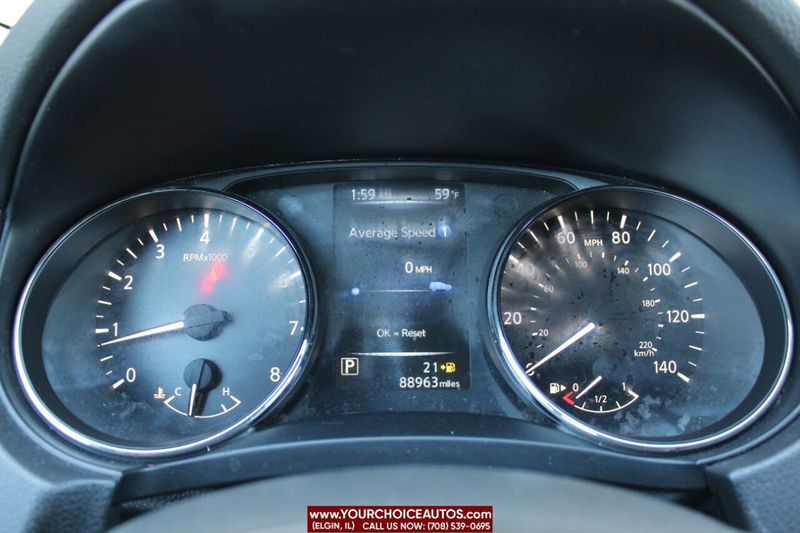 2017 Nissan Rogue SV 4dr Crossover - 22855339 - 30