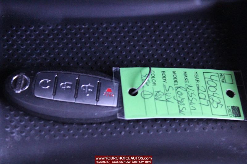 2017 Nissan Rogue SV 4dr Crossover - 22855339 - 32