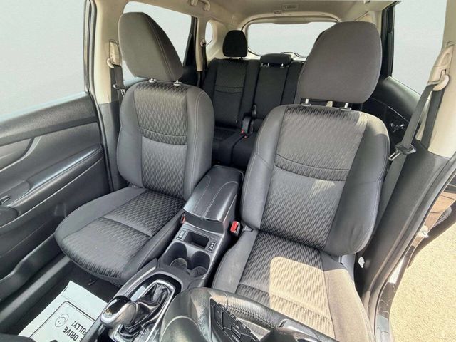 2017 Nissan Rogue SV AWD 4dr Crossover - 23030930 - 17
