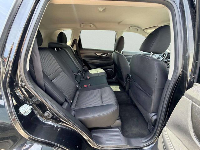 2017 Nissan Rogue SV AWD 4dr Crossover - 23030930 - 24