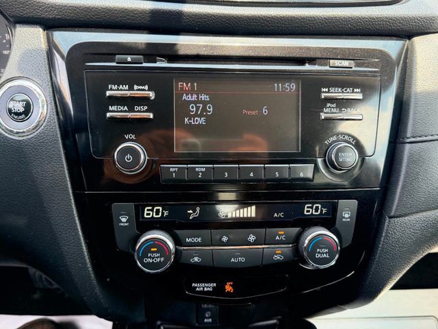 2017 Nissan Rogue SV AWD 4dr Crossover - 23030930 - 35