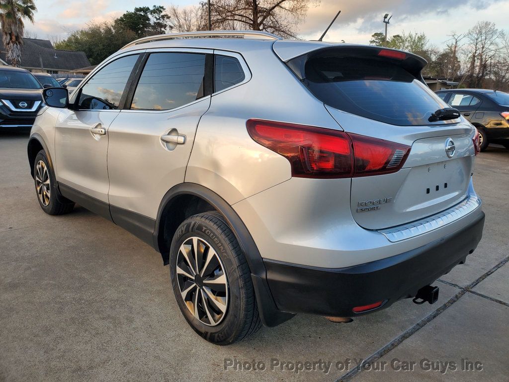 2017 Nissan Rogue Sport  - 22993672 - 10